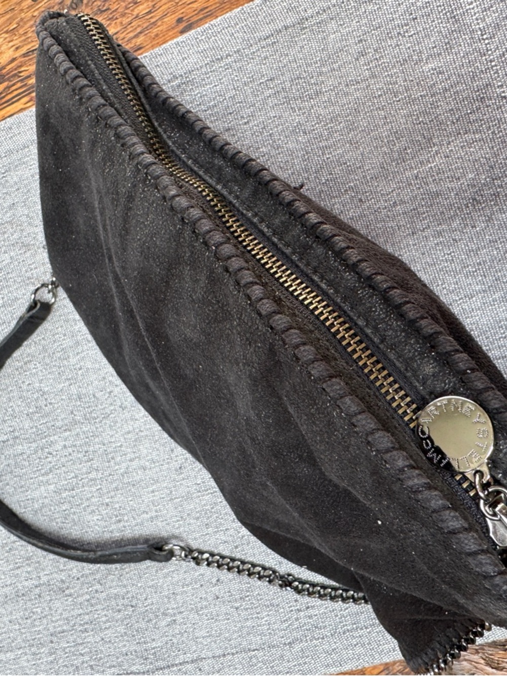 Stella McCartney Vegetarian Suede Crossbody Bag - Picture 7 of 9